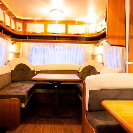 Go Outdoors Caravan Park نوفارا إيلِيا المظهر الخارجي الصورة